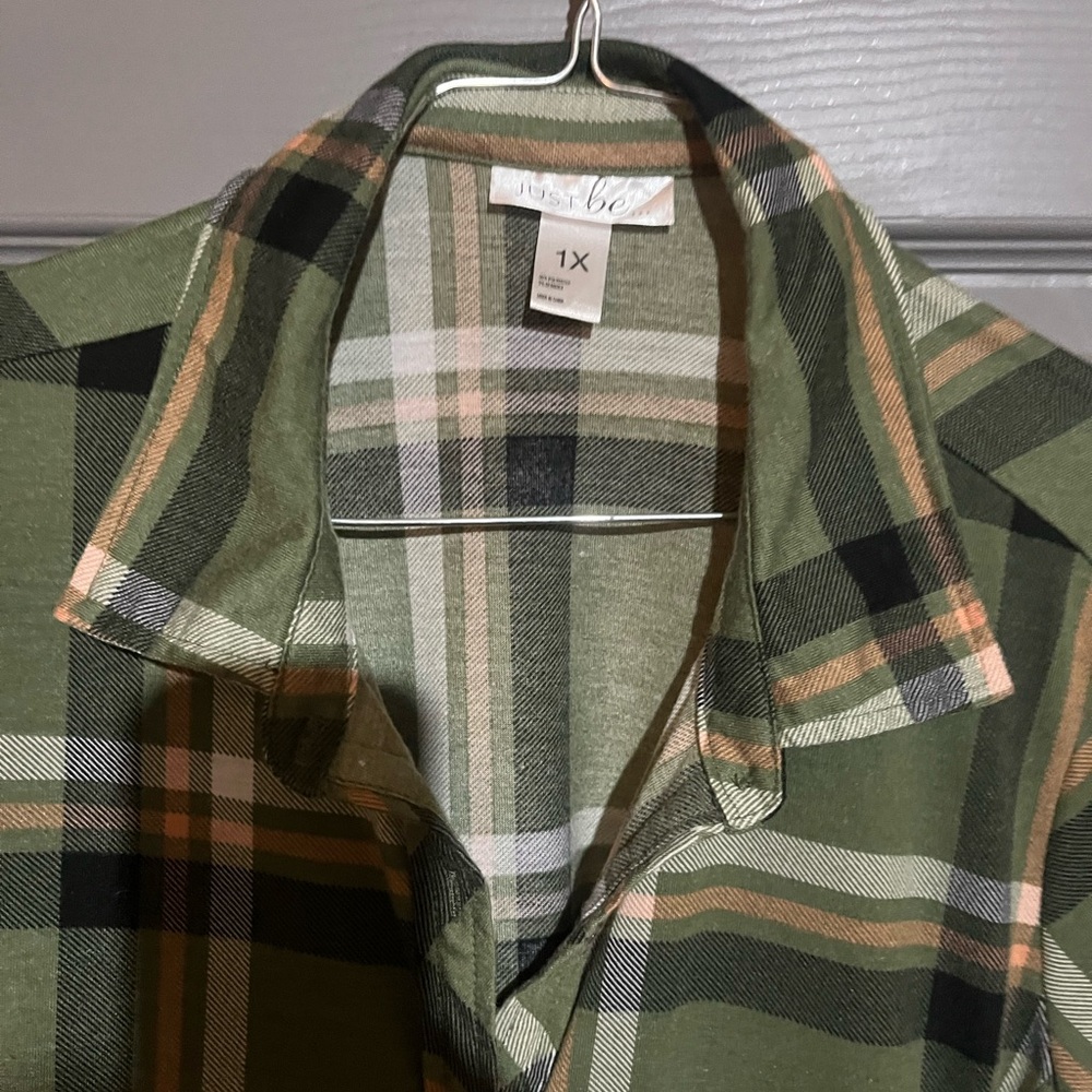 Cute Olive and tan plaid button down shirt size 1x - Picture 5 of 6